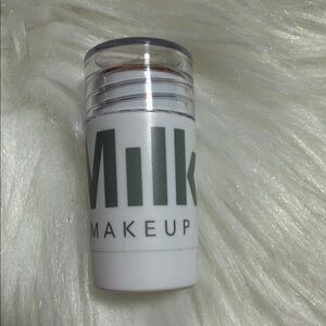 Milk Makeup Highlighter